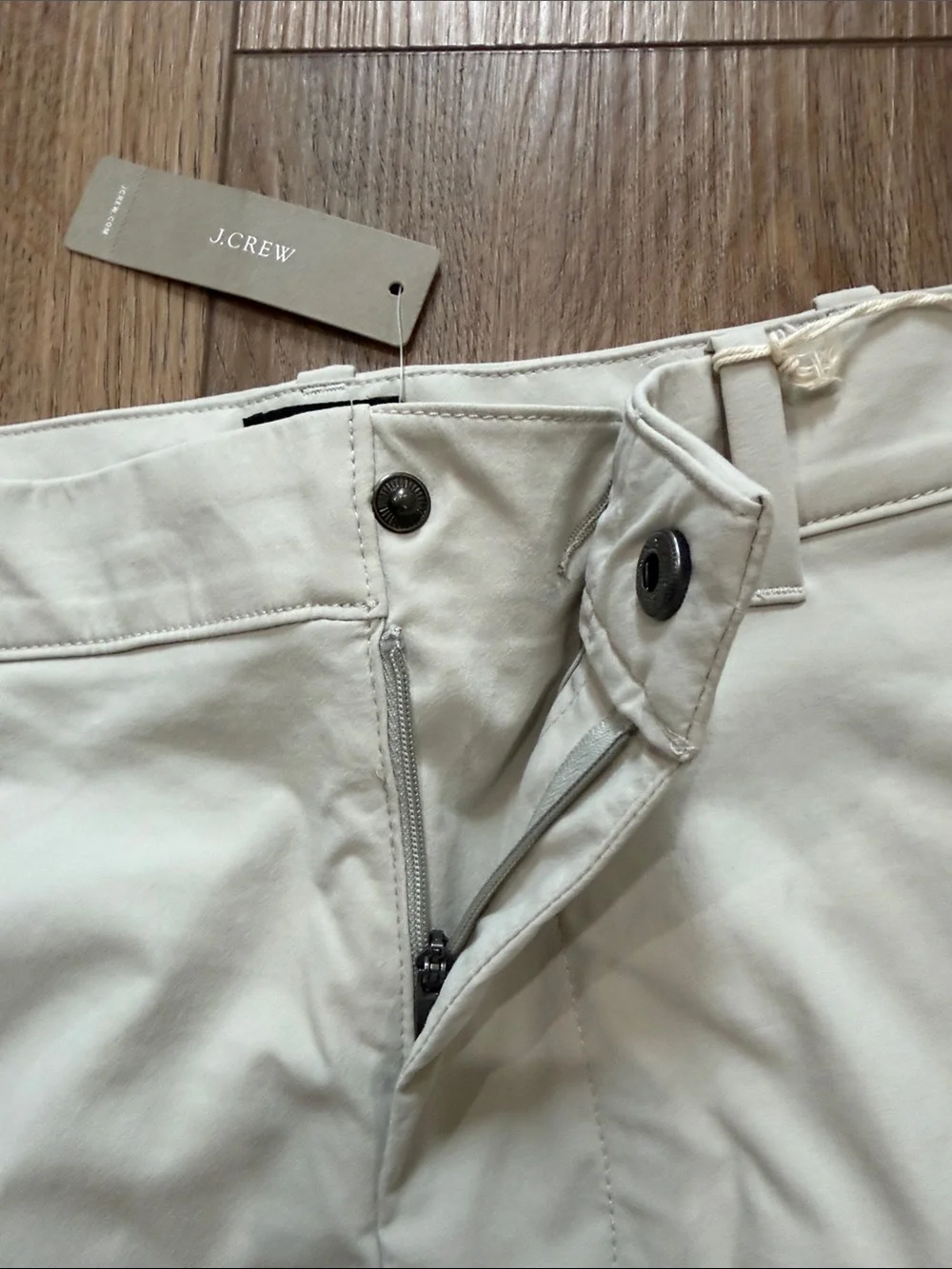 J. Crew Men's Tech Shorts in Light Beige nwt | size 34